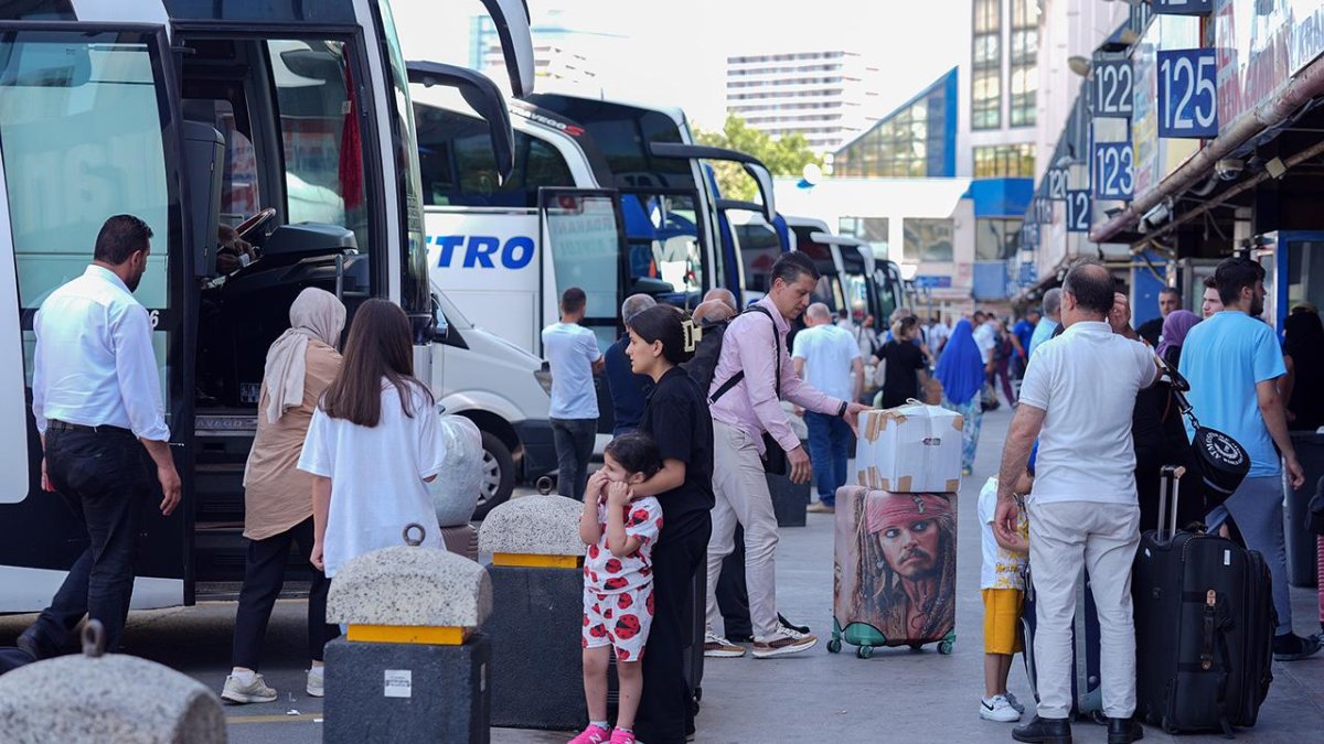 Bayram izini genelgesi yayınlandı, izin tarihleri belli oldu
